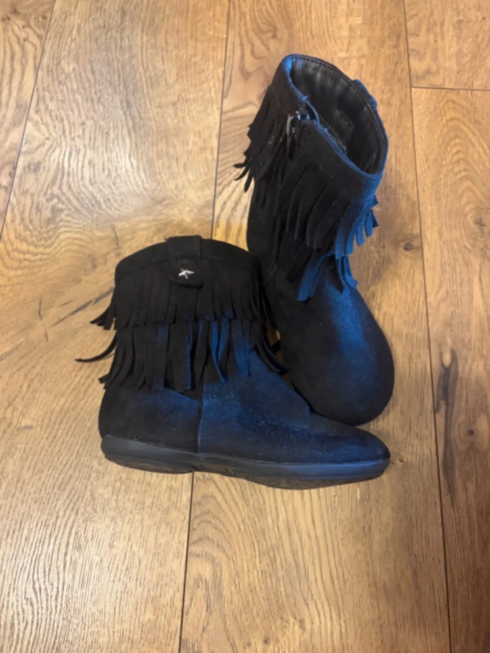 Jumping Beans Fringe Toddler Boots – Size 8 – Great Condition
